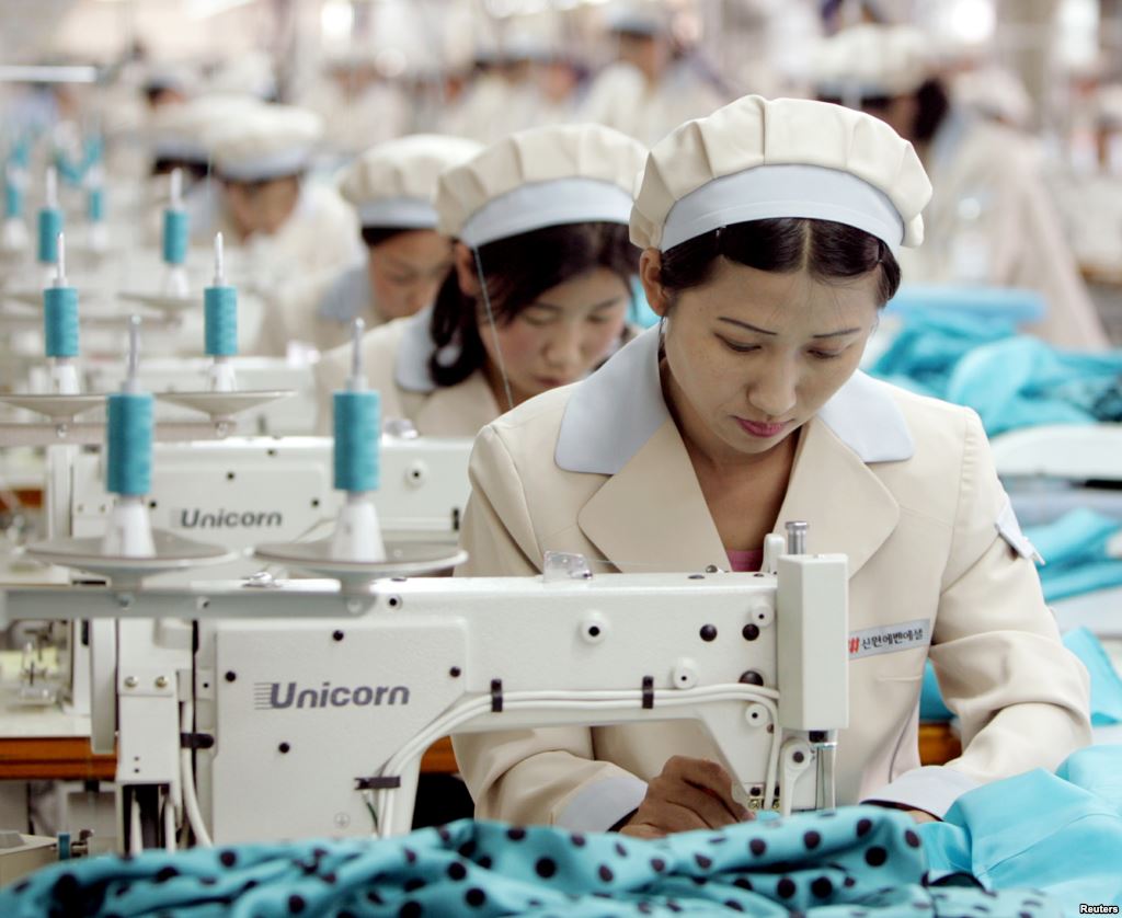 Công ty Xuất khẩu Lao động uy tín IVY HR đang tuyển 6 nữ may quần áo phụ nữ và trẻ em đi Nhật