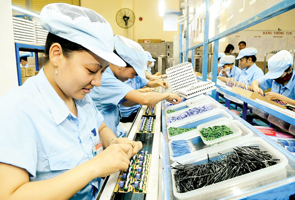 Công ty xuất khẩu lao động uy tín IVY HR đang tuyển 12 nữ lắp ráp linh kiện điện tử đi Nhật