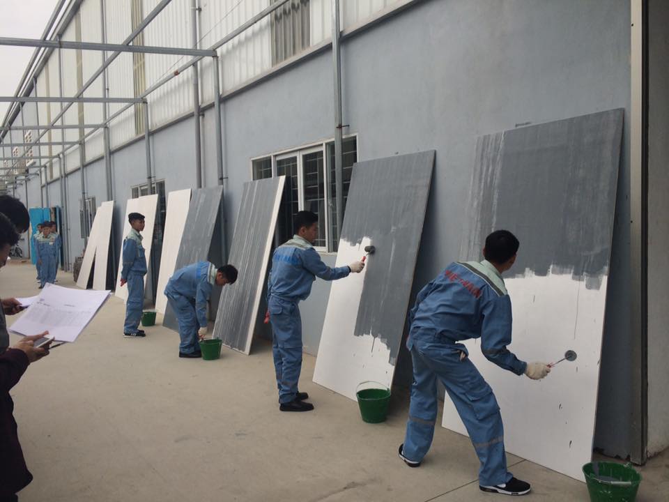 Công ty Xuất khẩu Lao động uy tín IVY HR đang tuyển 2 nam đơn hàng sơn xây dựng đi Nhật