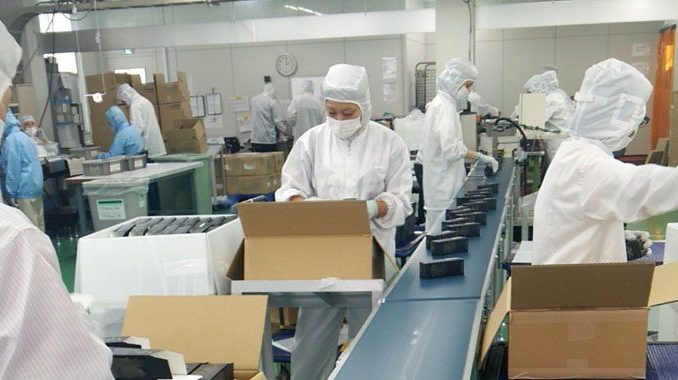 Công ty Xuất khẩu Lao động uy tín IVY HR đang tuyển 2 nữ đóng gói công nghiệp đi Nhật