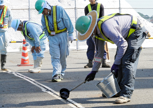 Công ty xuất khẩu lao động uy tín IVY HR  đang tuyển 6 nam đơn hàng xây dựng (làm đường) đi Nhật